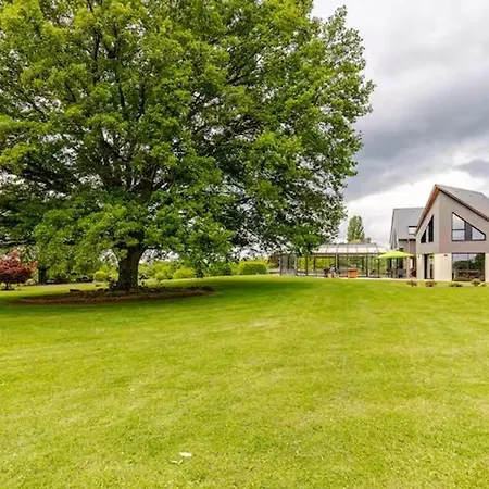 Landhaus Maison D'architecte Avec Piscine Chauffee Et Parc Securise Soulitre