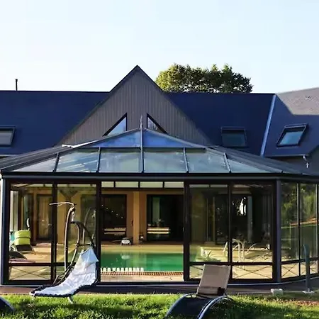 Maison D'architecte Avec Piscine Chauffée Et Parc Sécurisé - Fr-1-410-487 Hébergement de vacances