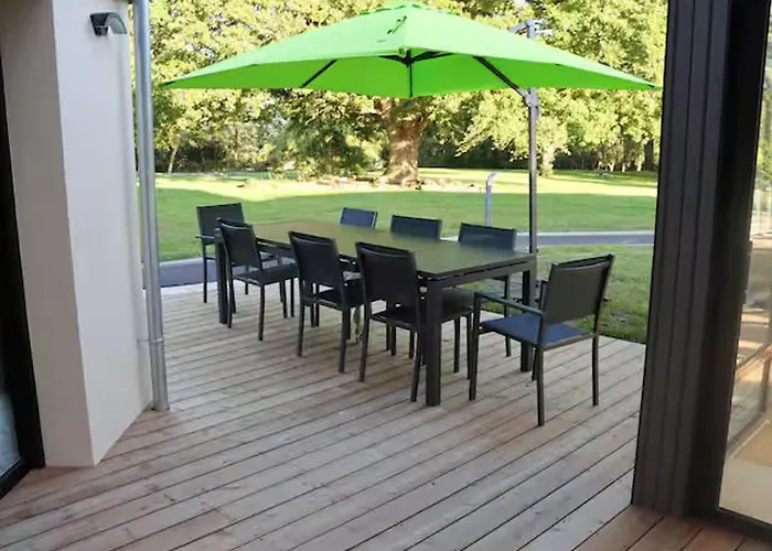 Maison D'architecte Avec Piscine Chauffée Et Parc Sécurisé - Fr-1-410-487 Soulitre