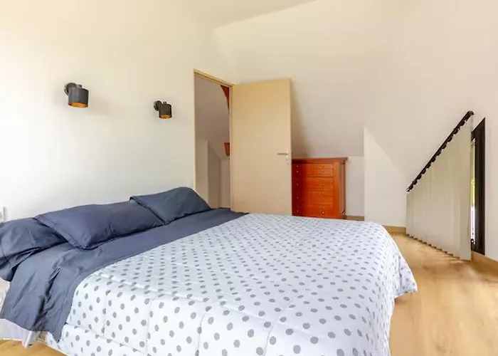 Maison D'architecte Avec Piscine Chauffée Et Parc Sécurisé - Fr-1-410-487 Hébergement de vacances *